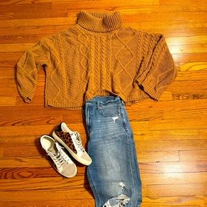 Cable Knit Cropped Sweater - Miracle size M/L